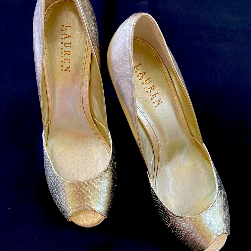 Lauren Ralph Lauren. Gold leather heels. Peep Toe.